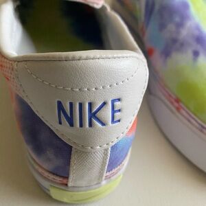 Nike Girl/Women Multicolor Tie-Dye Sneakers